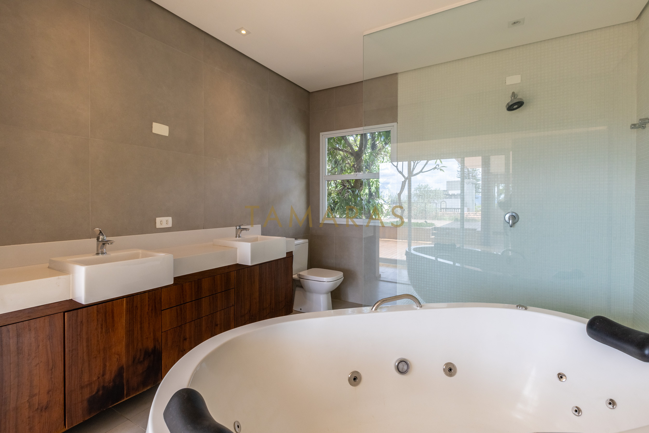 1763753408-42357-01_imagem_01