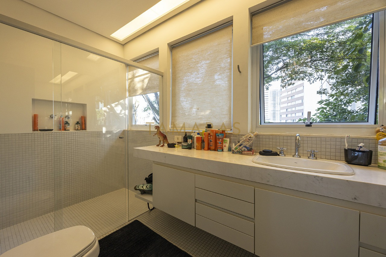 1763755351-49423-01_imagem_01