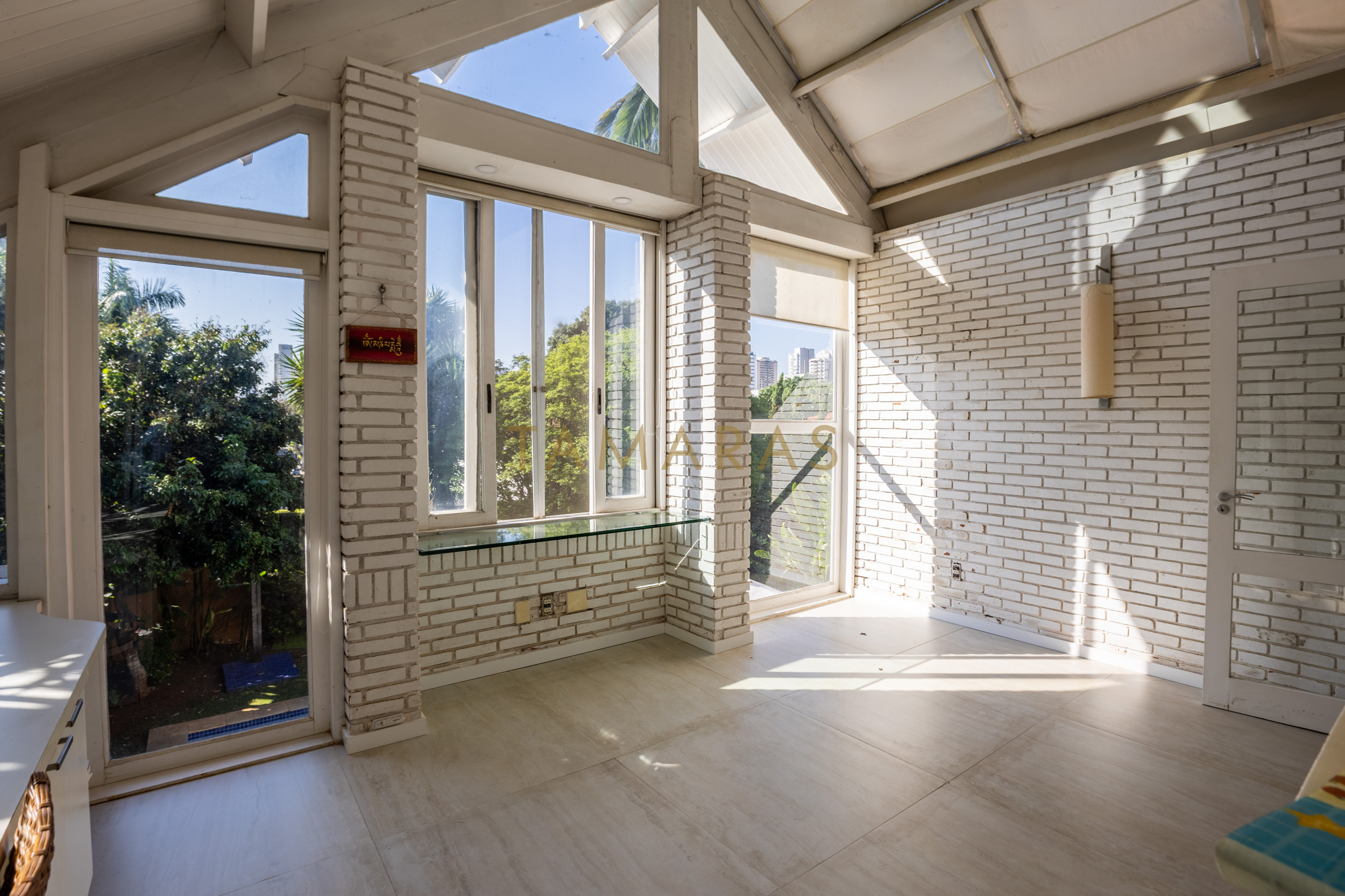 1764098324-89958-04_imagem_04